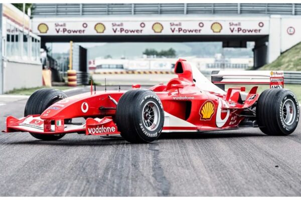 Bolid Schumachera - Ferrari F2003-GA 