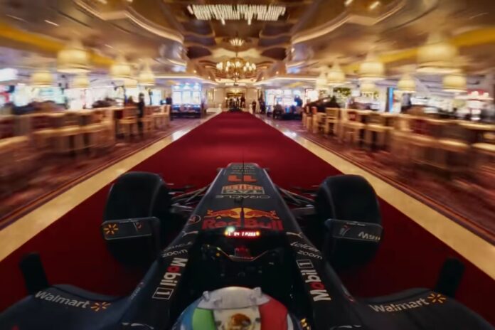 Sergio Perez wjechał bolidem do kasyna w Las Vegas
