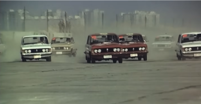 Polski Fiat w sporcie - materiał Wytwórni Filmów Oświatowych z 1978 roku