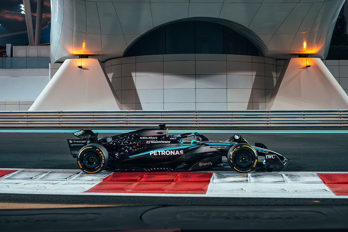 Russell o włos przed Norrisem w FP3 przed GP Abu Zabi, Hamilton rozbija Ferrari